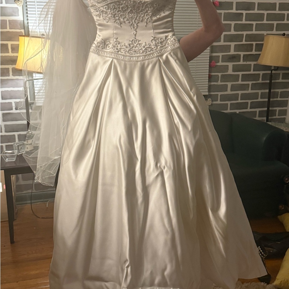 Private Label White Beaded Wedding Dress - Picture 2 of 9